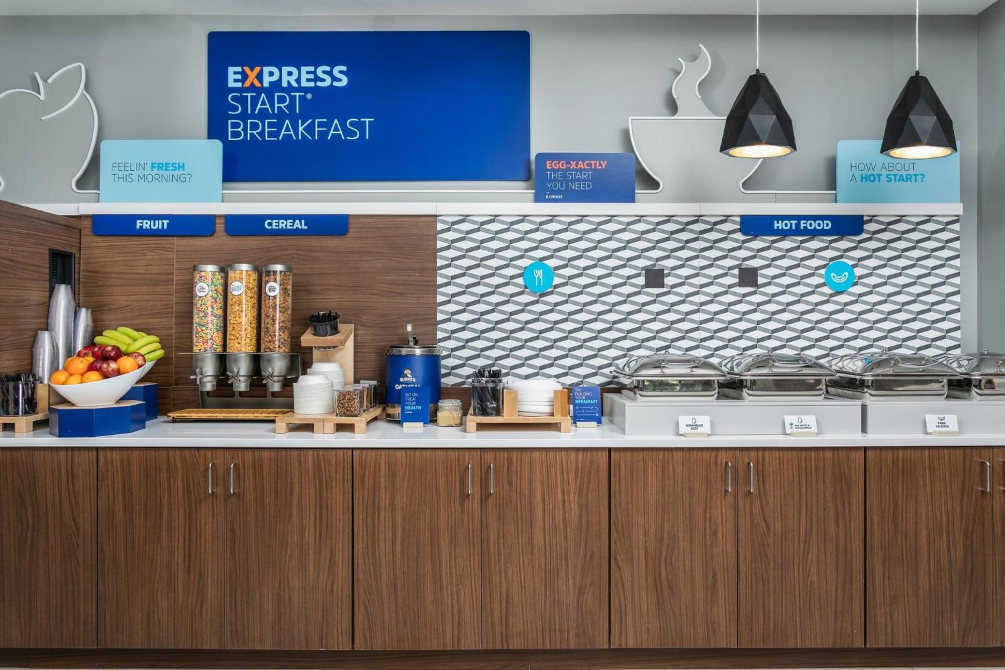 Holiday Inn Express Chattanooga - Hamilton Place Экстерьер фото